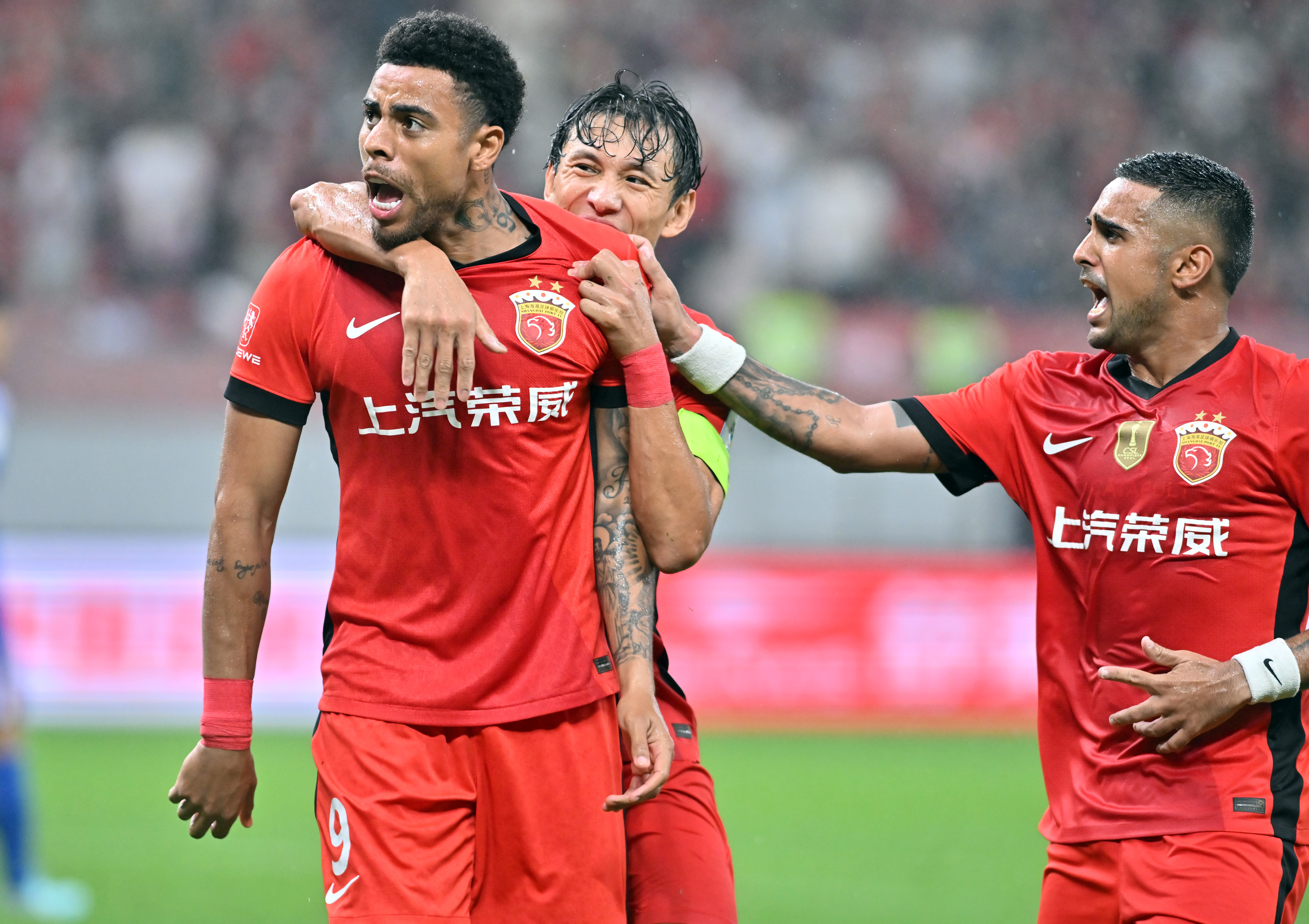 转折点！上海申花刷新队史纪录，欧联转会期攻防权衡，话题不断，球探报告显示潜力的简单介绍