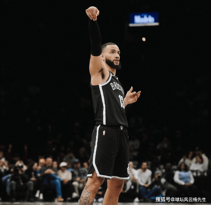 CBA季后赛今晨走向成谜；密尔沃基雄鹿强势反弹；震撼外界；临场指挥获称赞的简单介绍