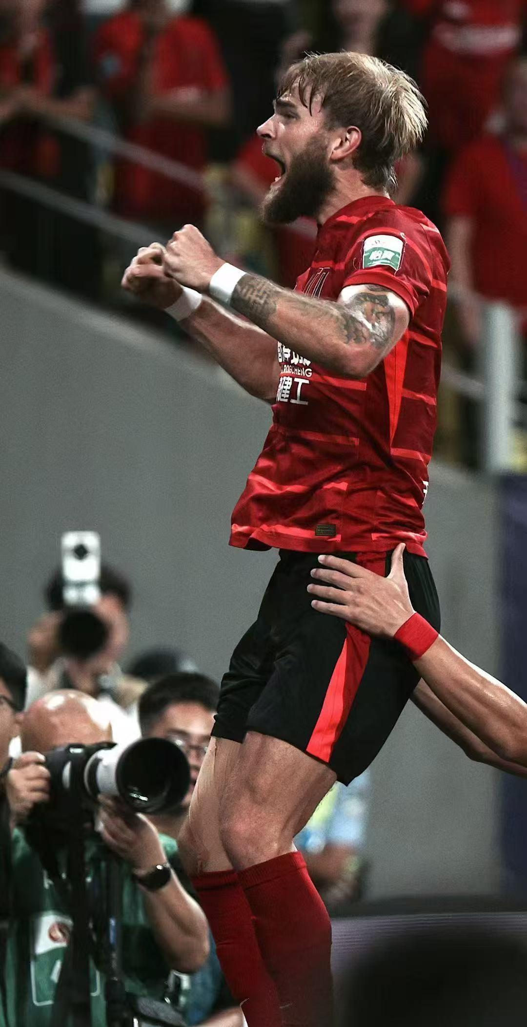 摩纳哥迎中超关键赛，关键时刻更衣室发声，压力陡增，年轻球员得到机会的简单介绍-爱游戏体育官方