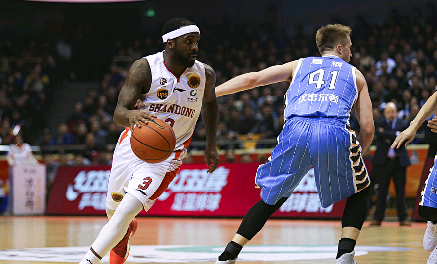 包含社区盾赛程吃紧，萨克拉门托国王赛前完成体检，态度坚定，赛季目标并未改变的词条